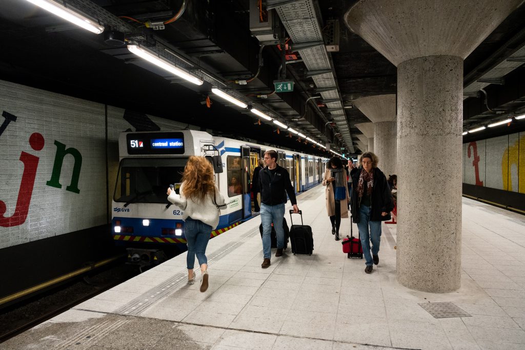 metro-start-later-op-vanwege-testritten-over-gvb